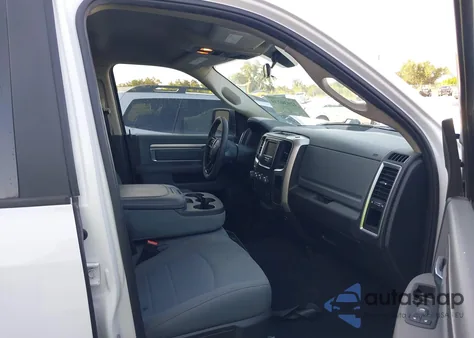 2019 Ram 1500 Classic Slt 4X2 5'7 Box z USA, uszkodzony, nr VIN 3C6RR6LT0KG669848